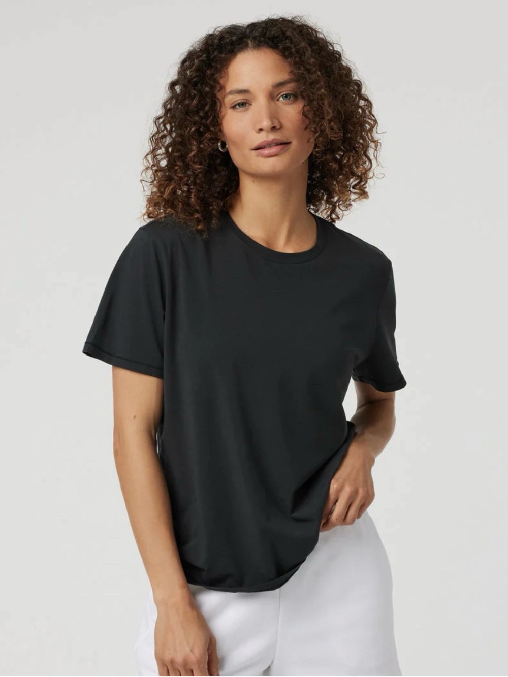 NWT Vuori Feather Tee in Washed Black